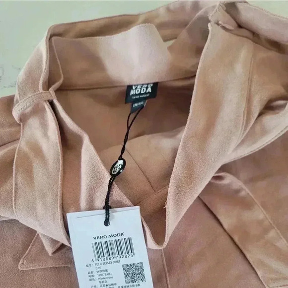 Faux suede skirt - Picture 8 of 11